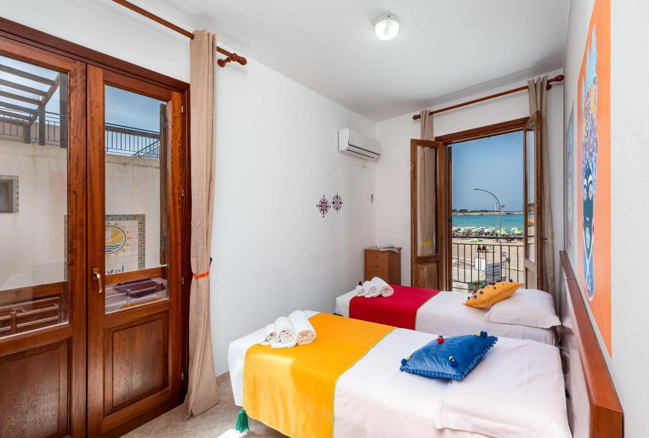 I Tre Golfi Beach Apartments San Vito Lo Capo Exterior photo